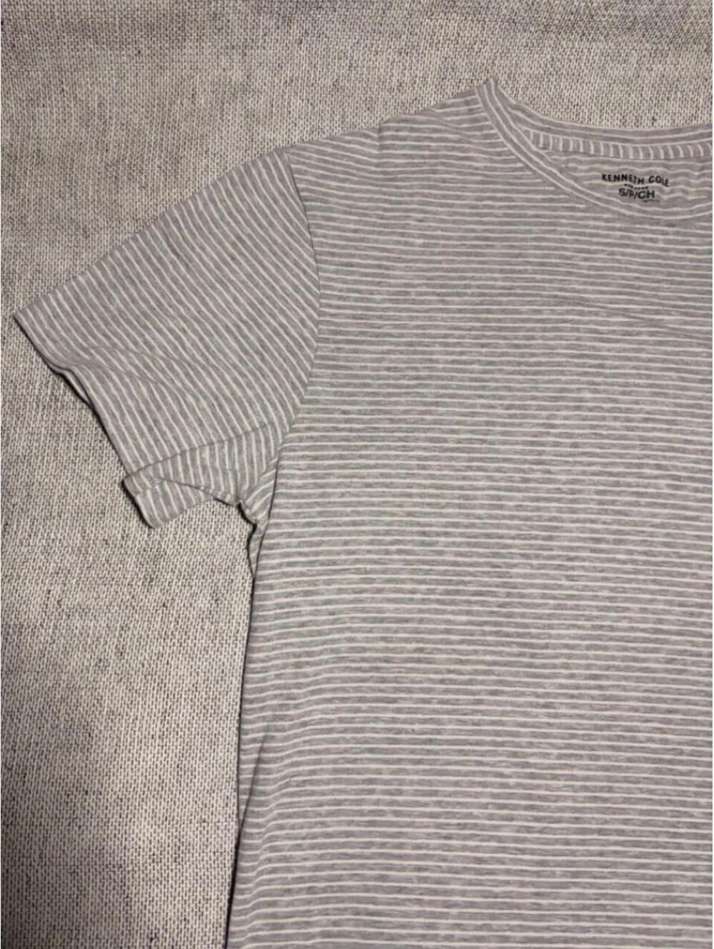 Kenneth Cole Gray and White Striped Short Sleeve T-Shirt - S - 0173
